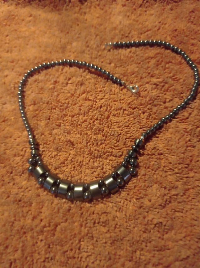 Collar de mineral Hematita natural color Negro