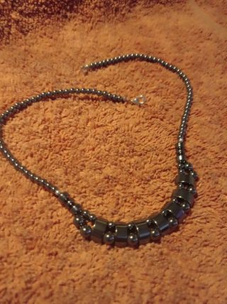 Collar de mineral Hematita natural color Negro