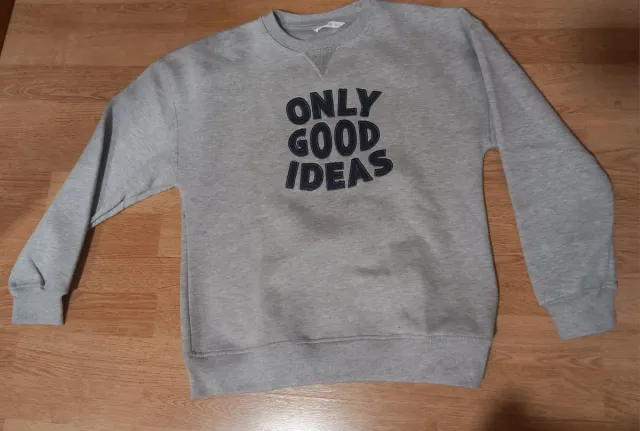 Sudadera gris sin estrenar