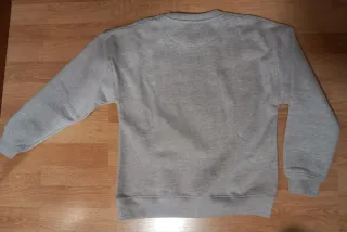 Sudadera gris sin estrenar