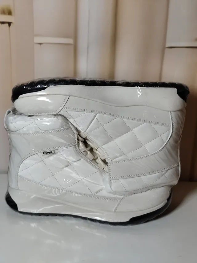 Botas de nieve Ulogu, color blanco, talla 39