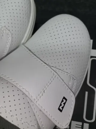 Zapatos Sanitarios Blancos talla 38 nuevos