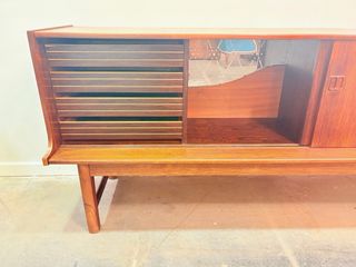 Aparador danés midcentury by Omann Junn 1960’s