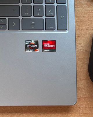 HP 15" Potente | Ryzen 7 (8 Núcleos) + 16GB RAM +