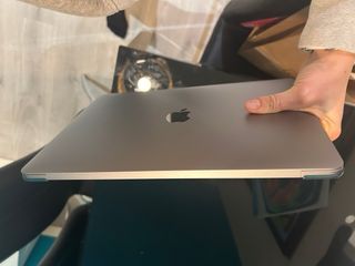 MacBook Air 13” Plata/Gris Espacial