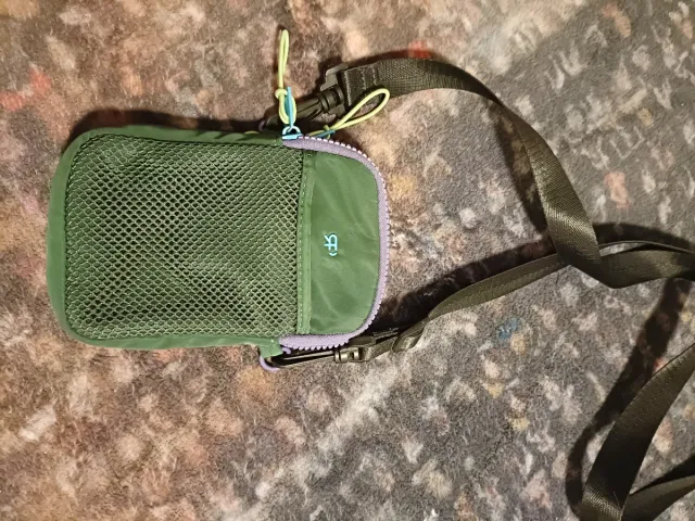 Bolsito Parfois verde y morado