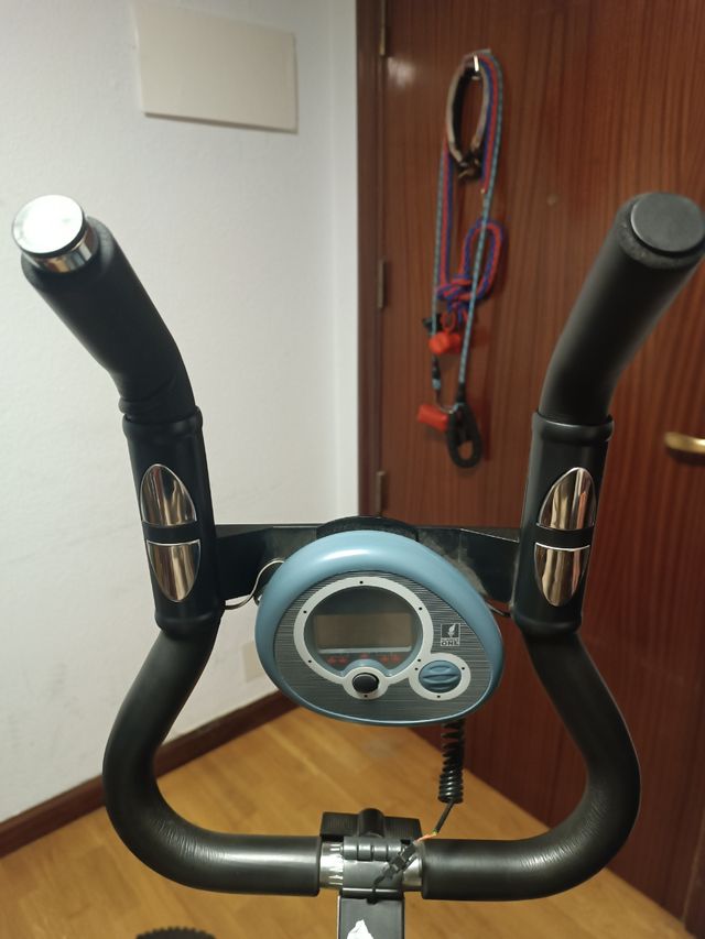 Bicicleta Estática Training Magnetic 147