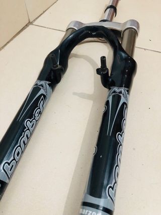 Horquilla Marzocchi Bomber 26”