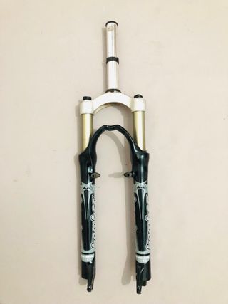 Horquilla Marzocchi Bomber 26”