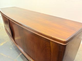 Aparador danés midcentury  by Carlo Jenssen 1960’s