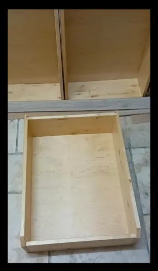 Cassetti per armadio in legno Ikea