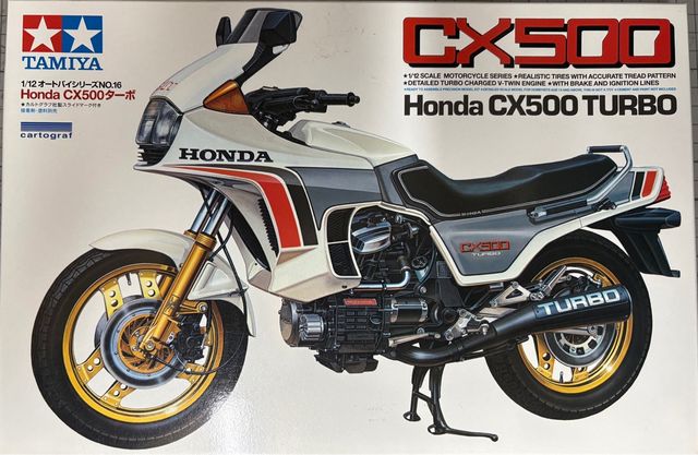 Maqueta Tamiya Honda CX500 Turbo 1/12