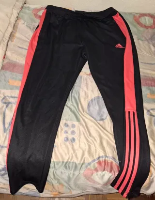 Chándal Adidas Negro y Rosa