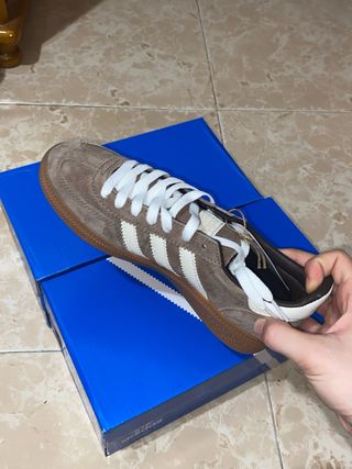 Adidas Spezial Marrones/Blancas