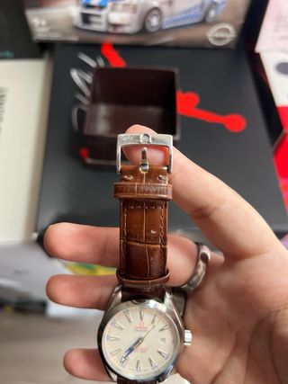 Reloj Omega Cuero Marrón y Plata