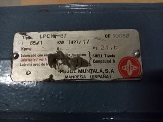 Motor reductor con freno marca PUYOL MUNTALA