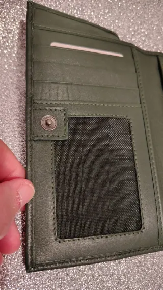 Billetero BIBA mujer piel natural verde oscuro