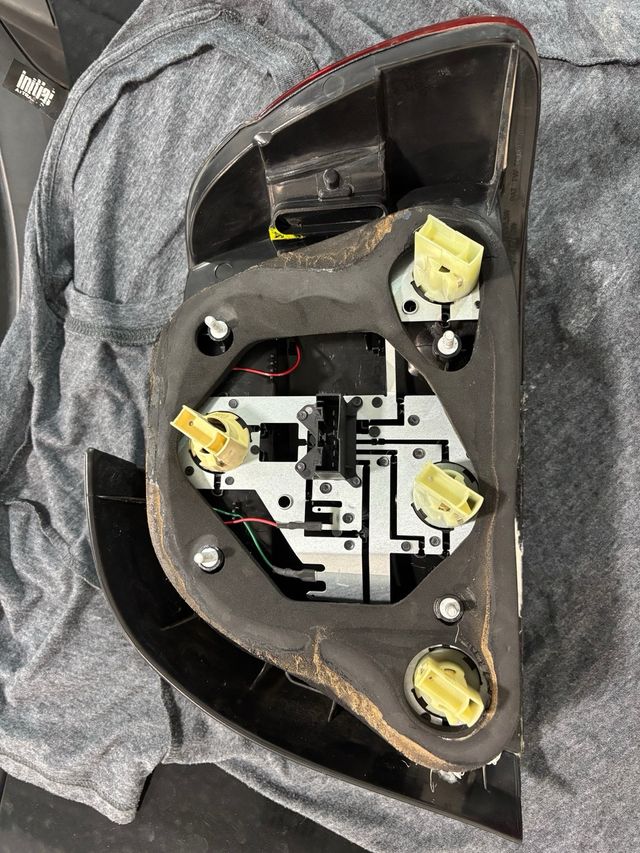 Piloto Trasero Izquierdo BMW E39