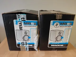 Pareja Monitores Mackie MR5 MKII Activos
