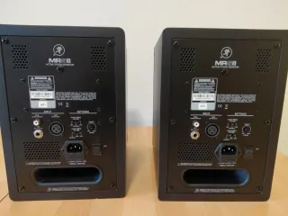 Pareja Monitores Mackie MR5 MKII Activos