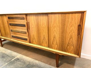 Aparador midcentury HW Klein Dinamarca 1960’s