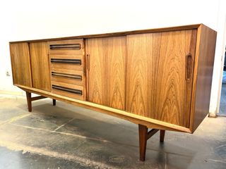 Aparador midcentury HW Klein Dinamarca 1960’s