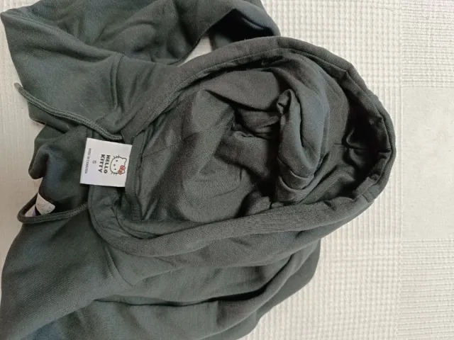 Sudadera Hello Kitty Gris