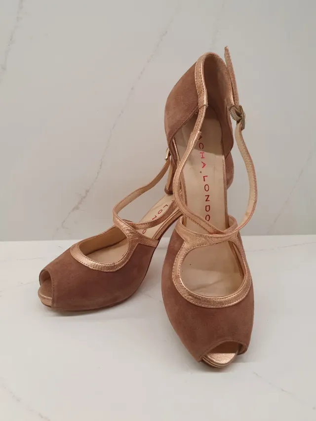 Zapatos tacón fiesta/novia T38 de Sacha London.