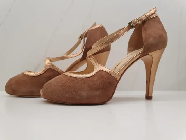 Zapatos tacón fiesta/novia T38 de Sacha London.