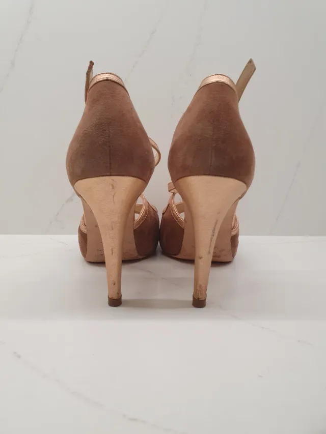 Zapatos tacón fiesta/novia T38 de Sacha London.