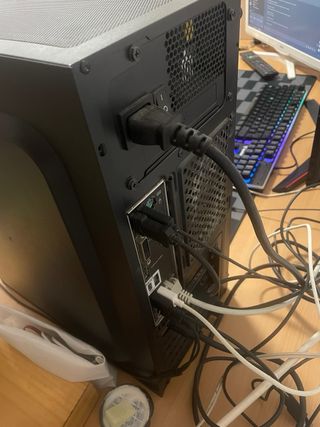 PC Gaming GTX 4060, i5-9600K, 16GB RAM