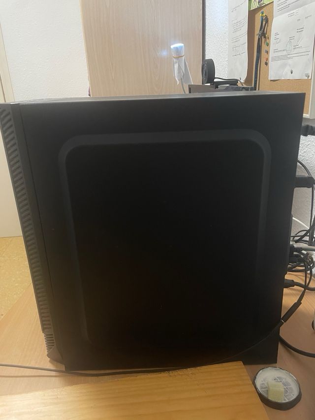 PC Gaming GTX 4060, i5-9600K, 16GB RAM