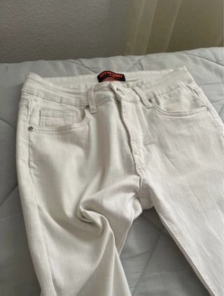 Pantalón vaquero blanco