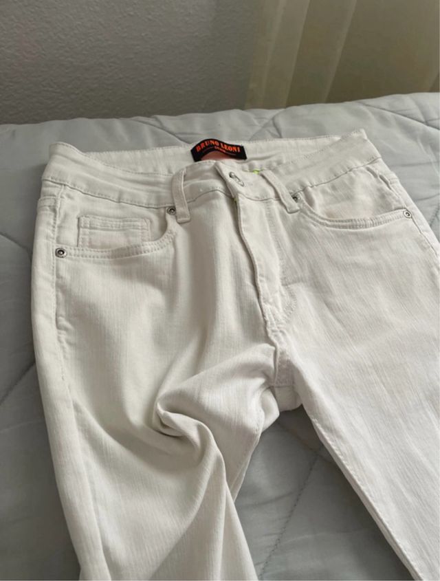 Pantalón vaquero blanco