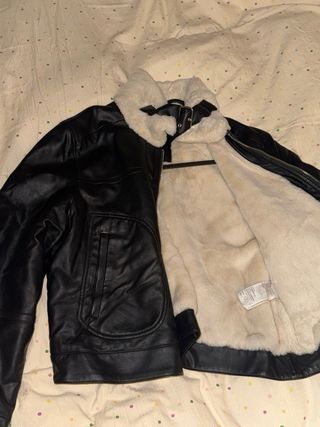 Chaqueta Hollister Negra y Beige Invierno