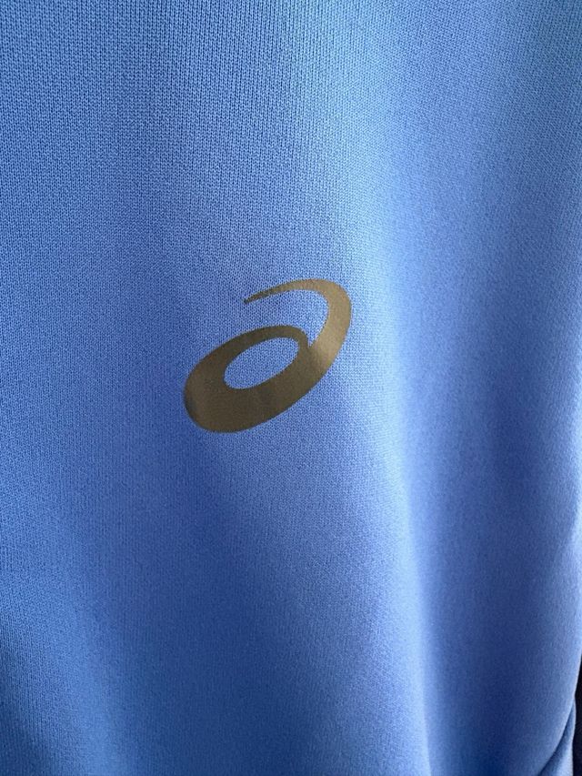Chaqueta deportiva Asics azul