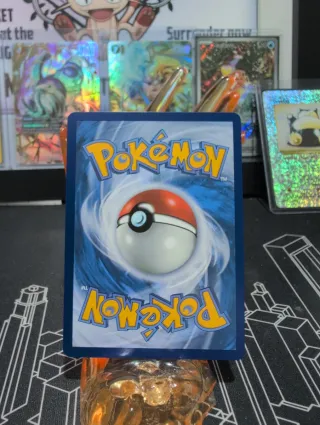 Pokemon Jellicent VMAX 270/264