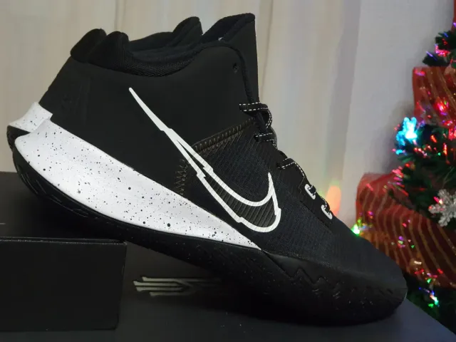 Zapatillas Nike Kyrie Flytrap IV Negras