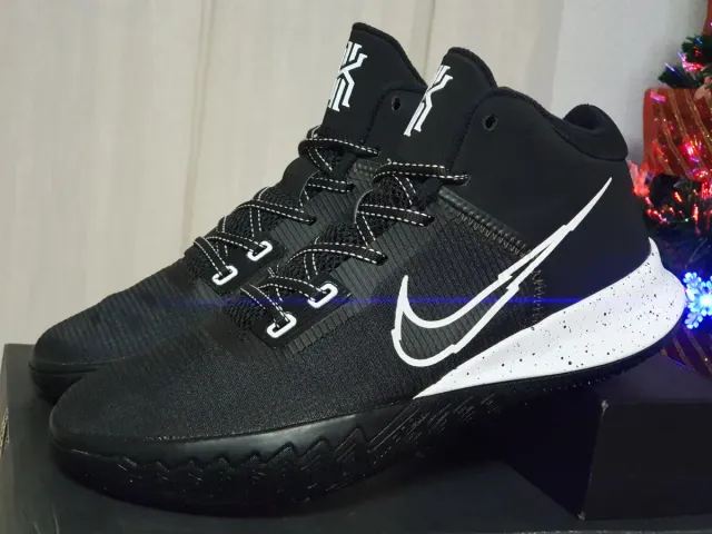 Zapatillas Nike Kyrie Flytrap IV Negras