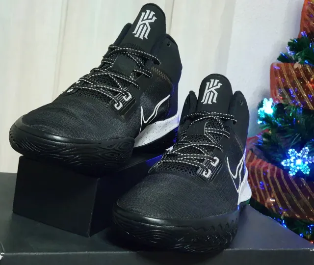 Zapatillas Nike Kyrie Flytrap IV Negras