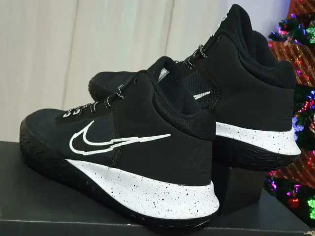 Zapatillas Nike Kyrie Flytrap IV Negras