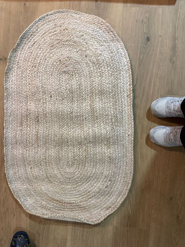Alfombra ovalada de yute beige
