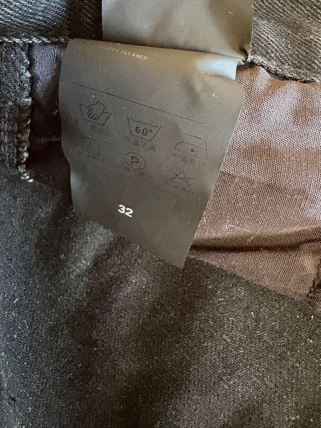 Pantalones vaqueros flare desgastados