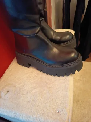 Botas altas negras con plataforma