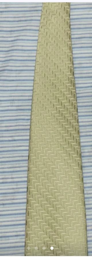 Corbata beige con diseño geométrico