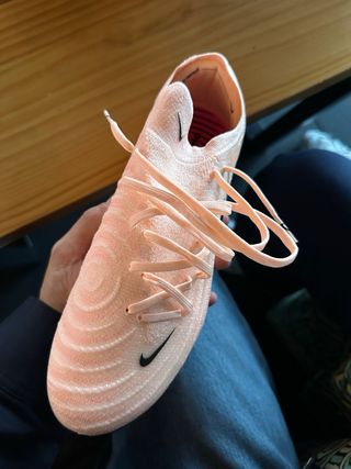 Botas de Fútbol Nike Naranja y Rosa