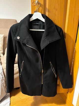 Abrigo paño negro Bershka