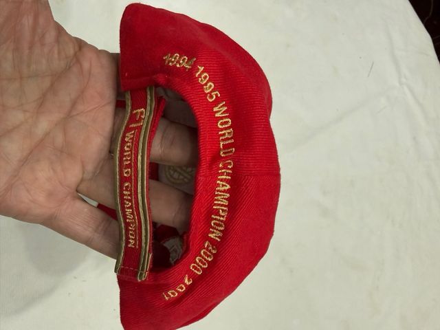 Gorra Ferrari World Champion 2000-2001 F1