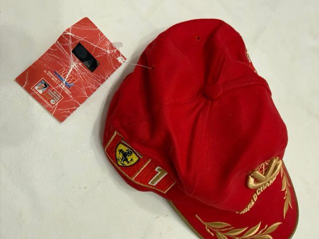Gorra Ferrari World Champion 2000-2001 F1