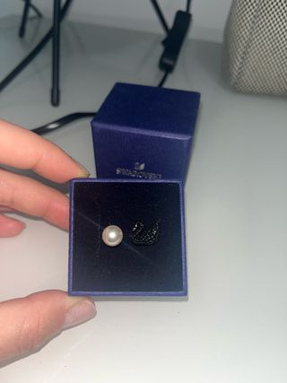 Anillo Swarovski Cisne Perla y Negro
